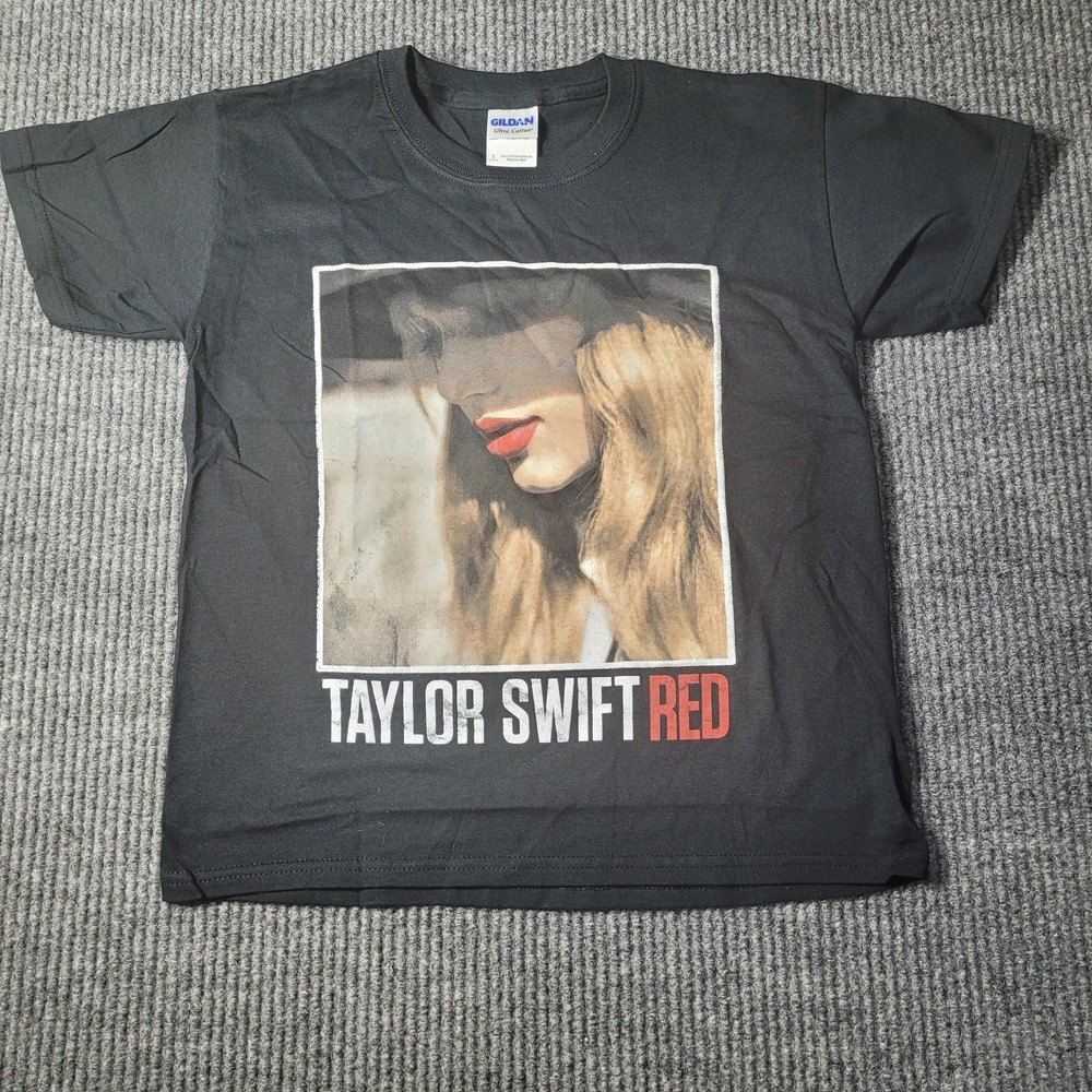 NWOT Taylor Swift Shirt Sz Youth Small Blackโ Red Album Graphic Tee Crewneck